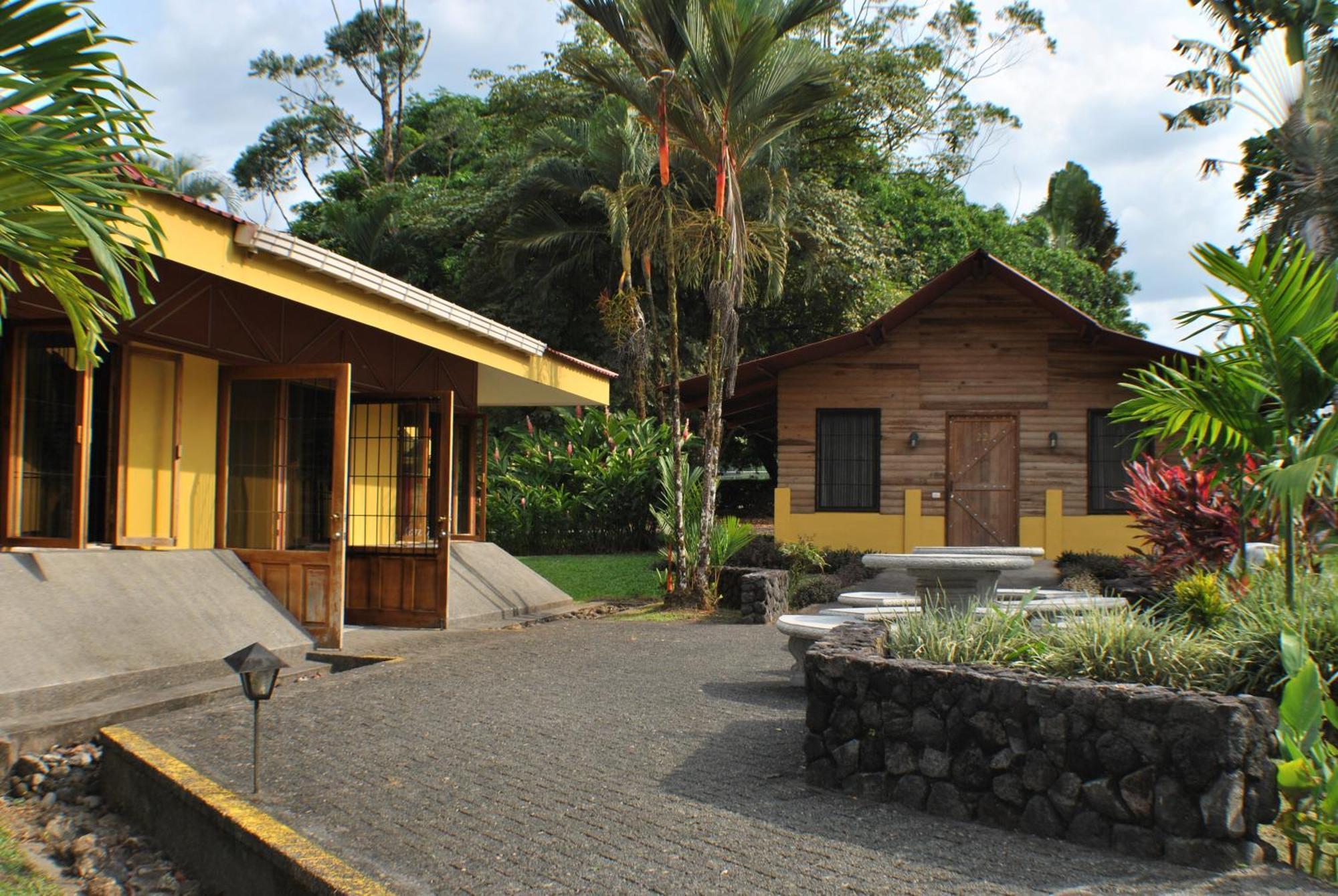 Hotel Arenal Country Inn La Fortuna Luaran gambar